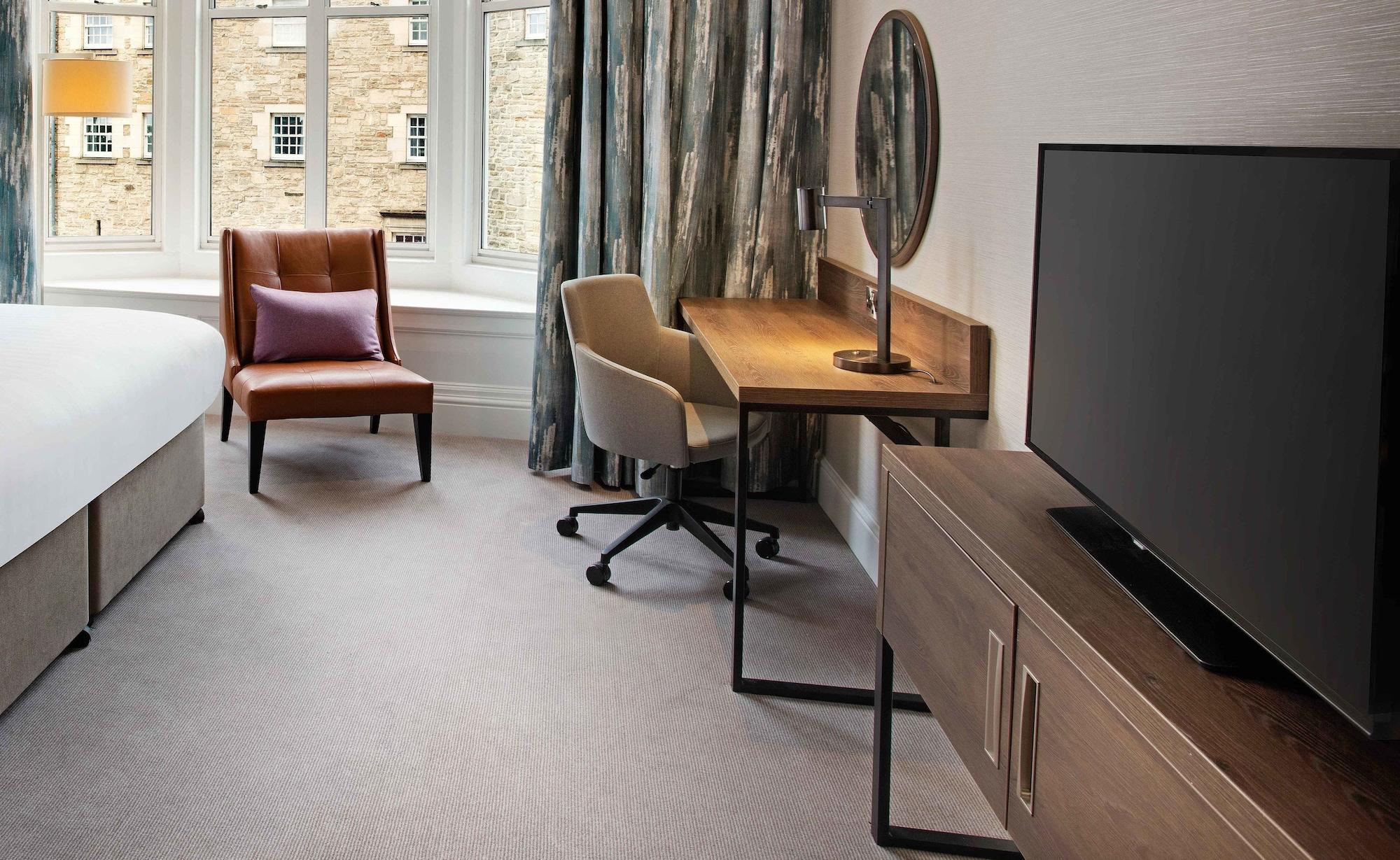 Hilton Carlton 4* Edinburgh